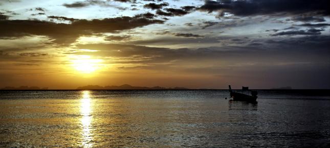 Boot Abendsonne Bild auf Leinwand