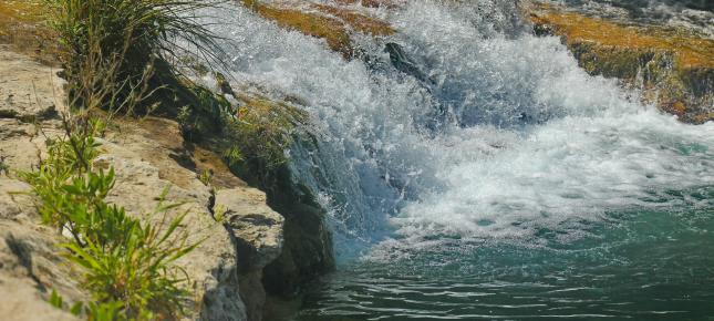 Wasserfall Bild auf Leinwand